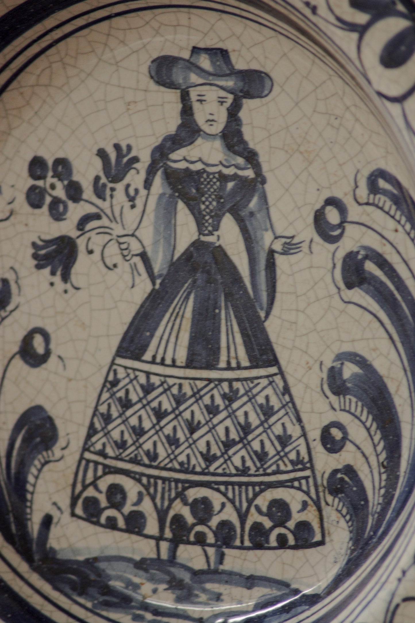 Vintage hand painted wall hanging plate