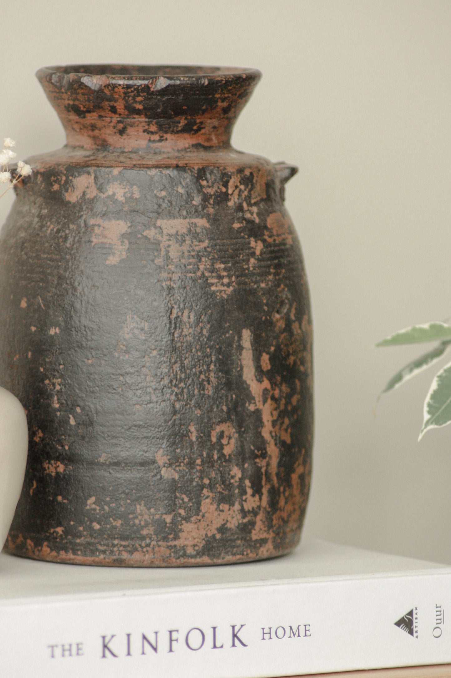 Vintage wooden honey pot with chippy paint