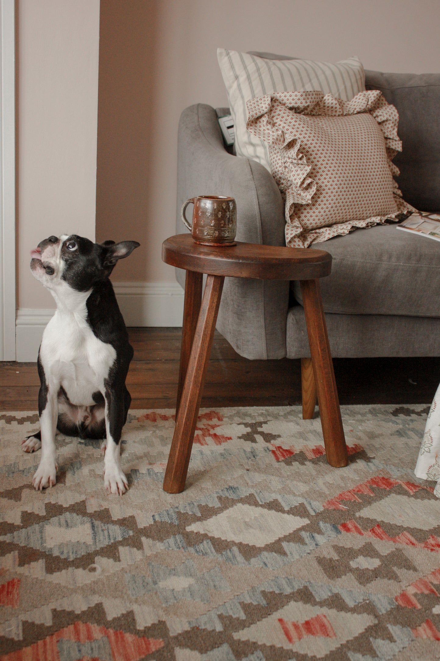 Vintage wooden stool - kidney bean seat