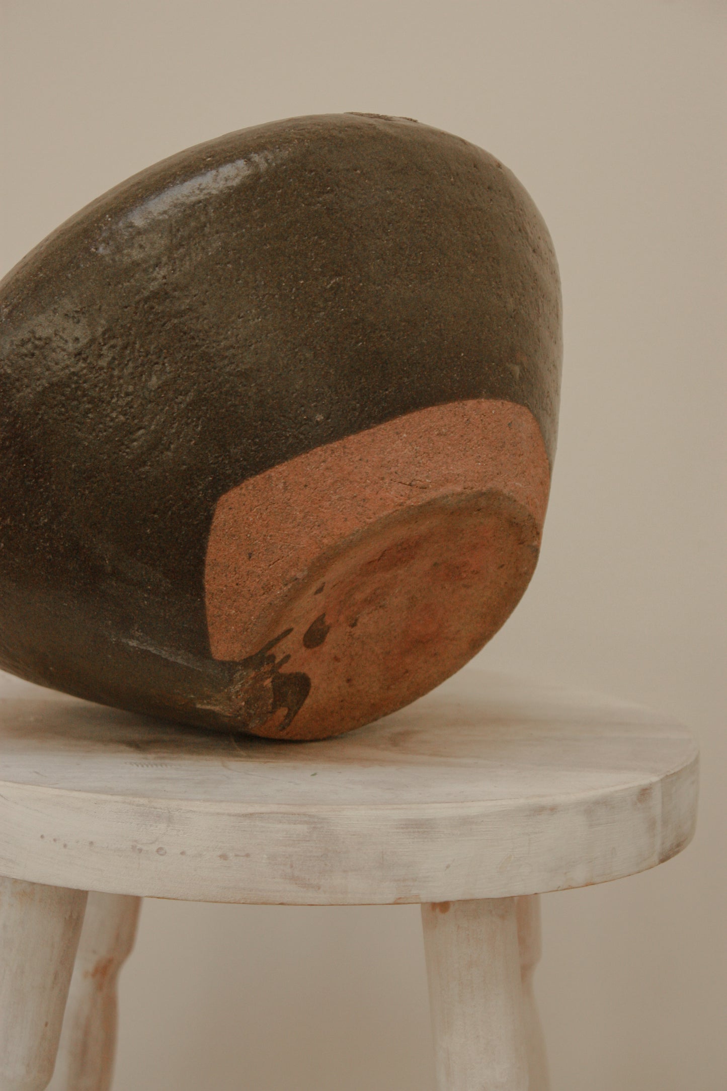 Antique Chinese incense pot