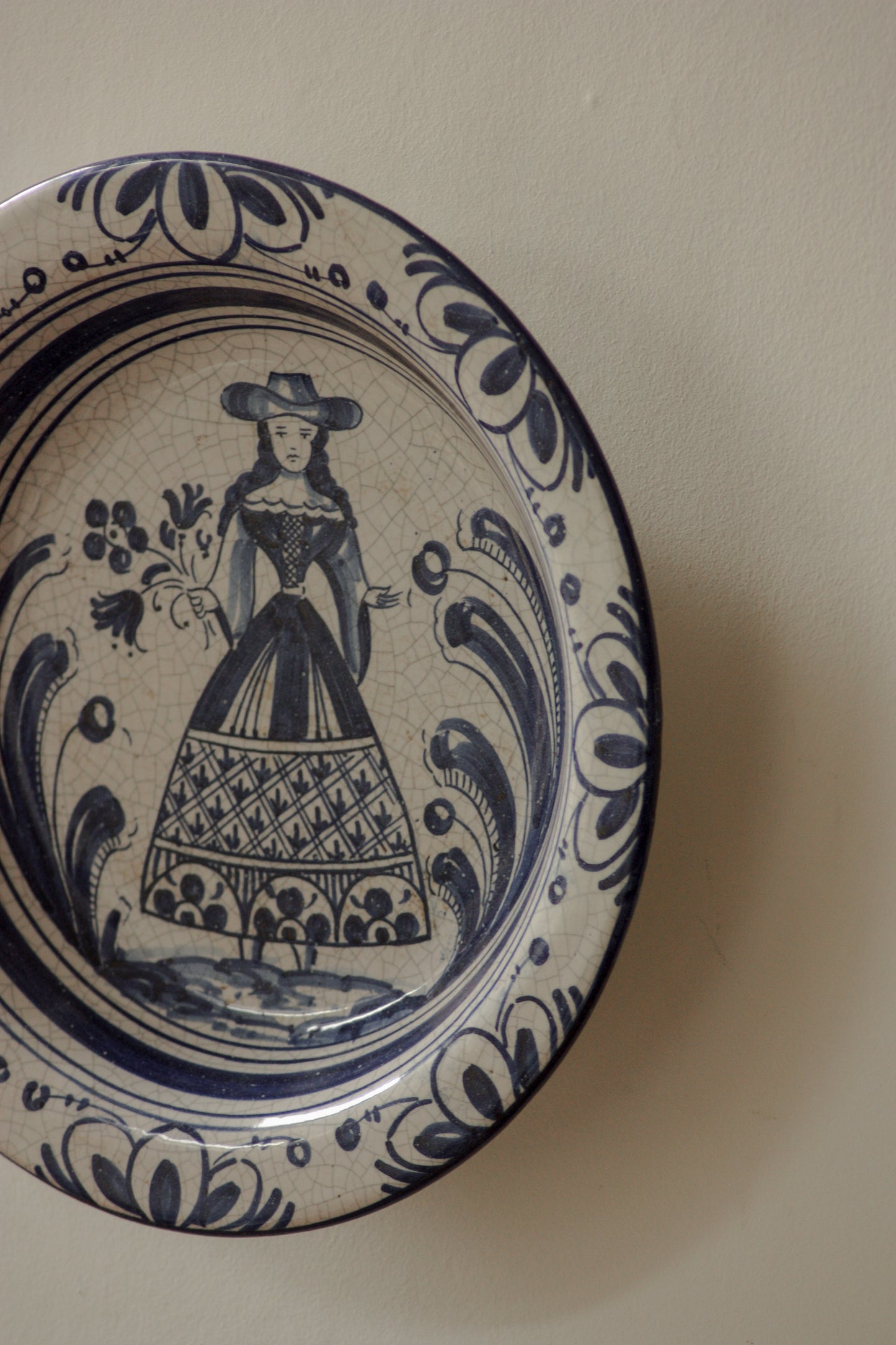 Vintage hand painted wall hanging plate