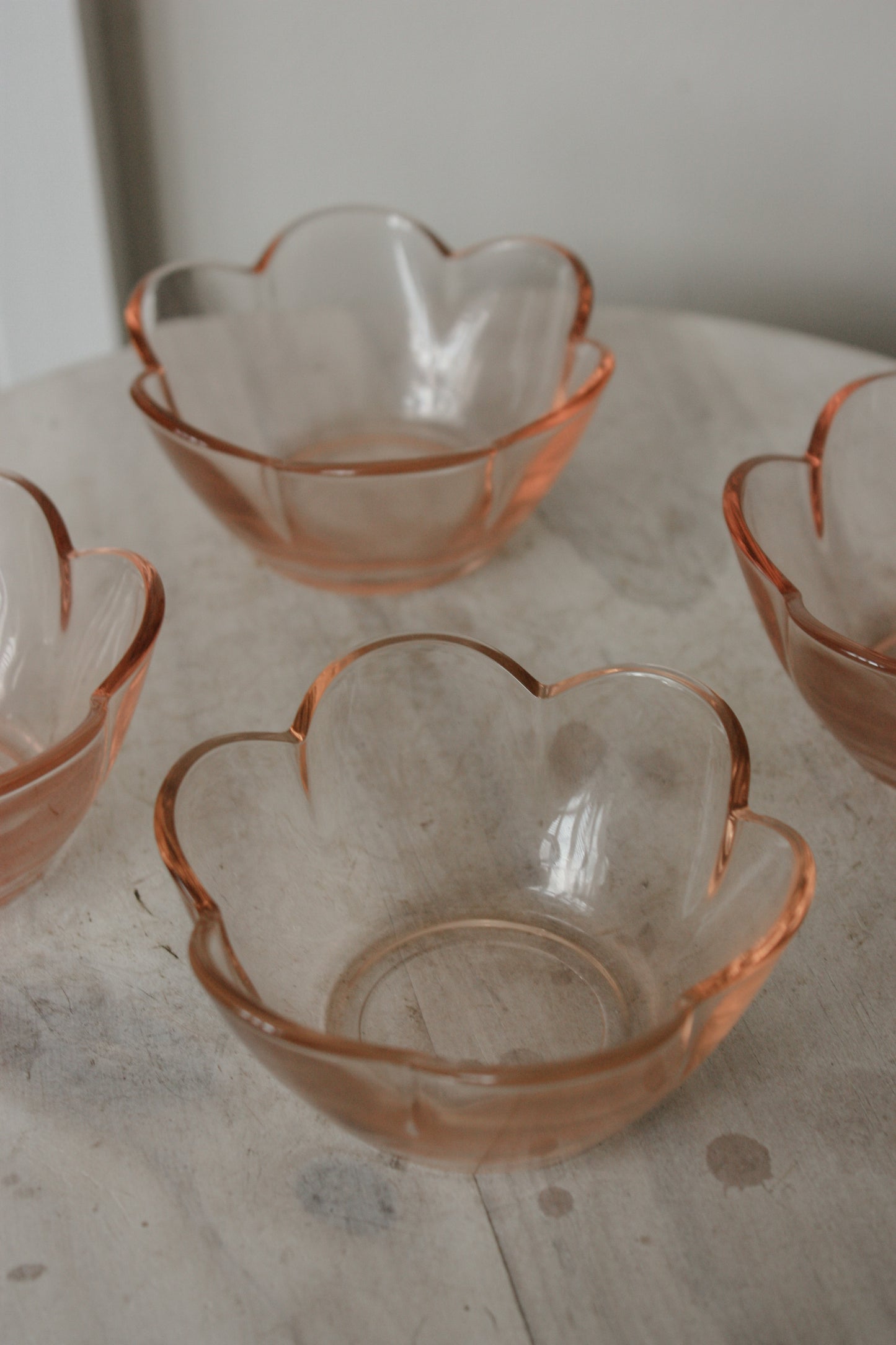 Preloved scalloped blush glass dish