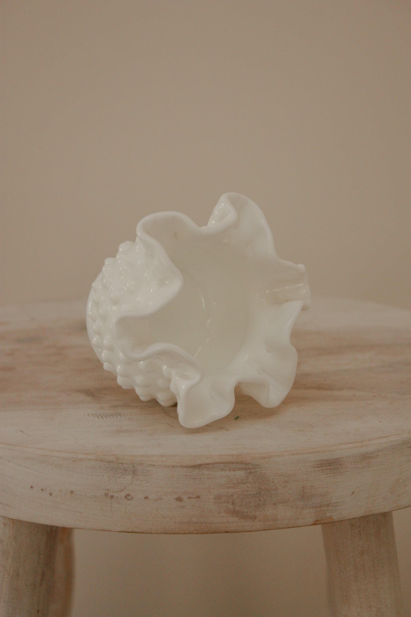 Vintage ruffled glass pot