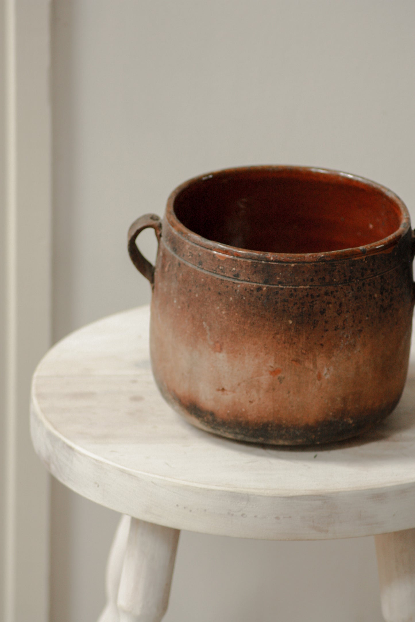 Rustic vintage 1930s pot