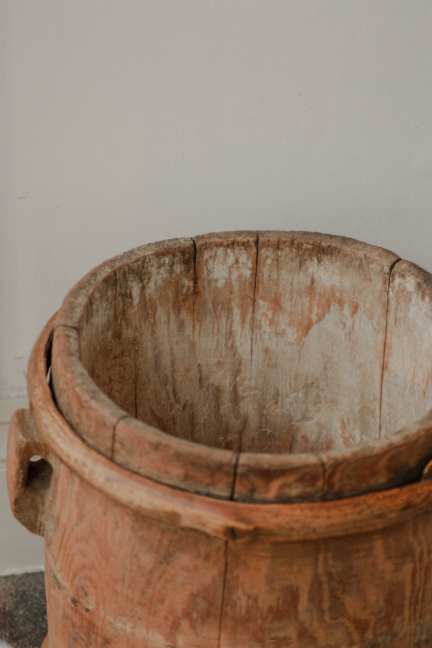 Antique Chinese wooden pot