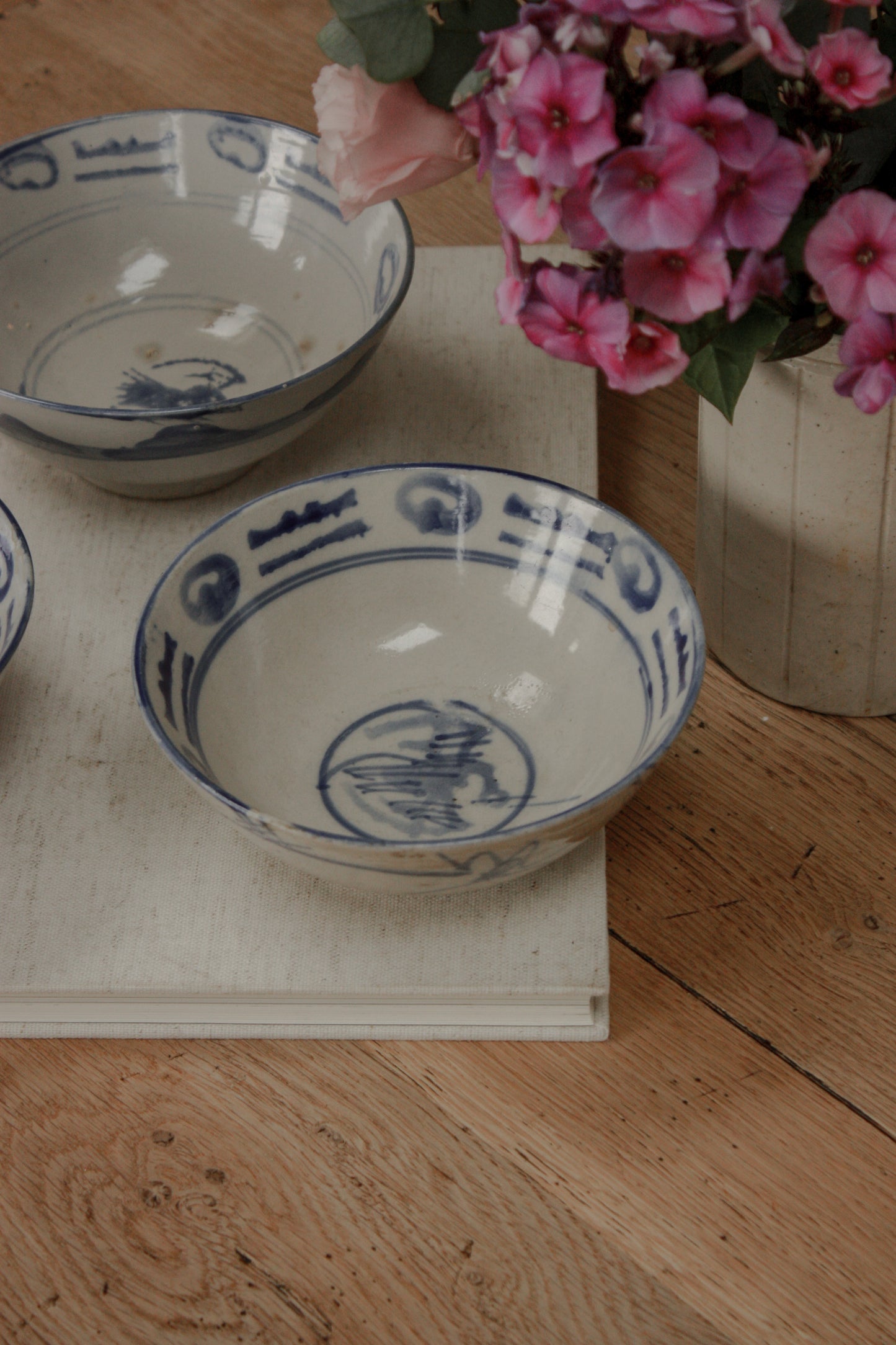 Vintage hand painted Japanese bowl (multiple styles)