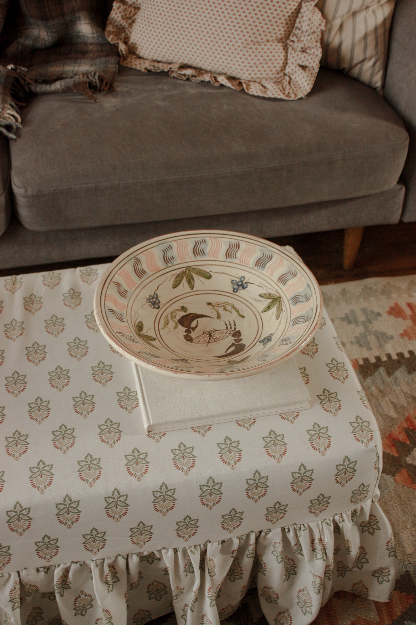 Large vintage slip glaze bowl - crab coastal design