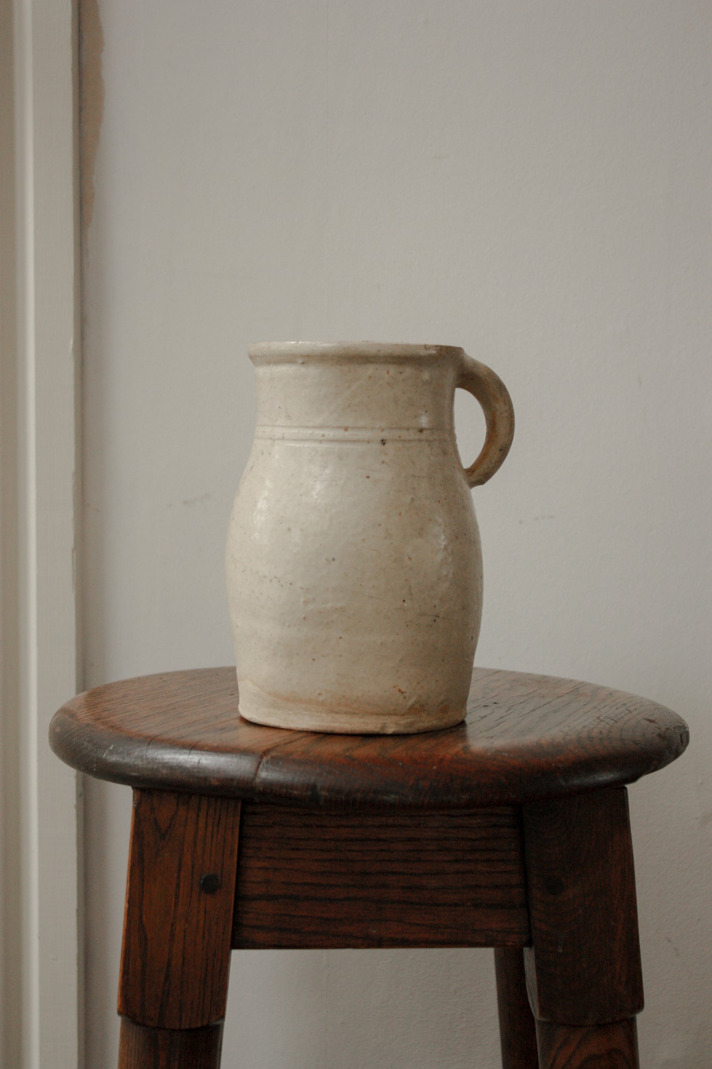Vintage French pale stoneware pot