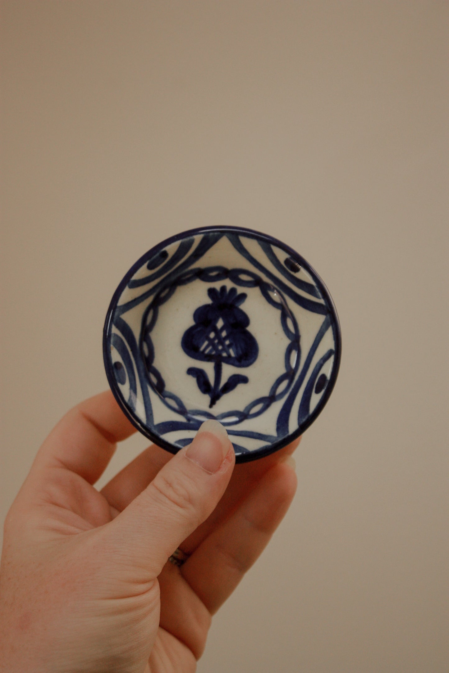 Vintage hand painted blue and white pin dish
