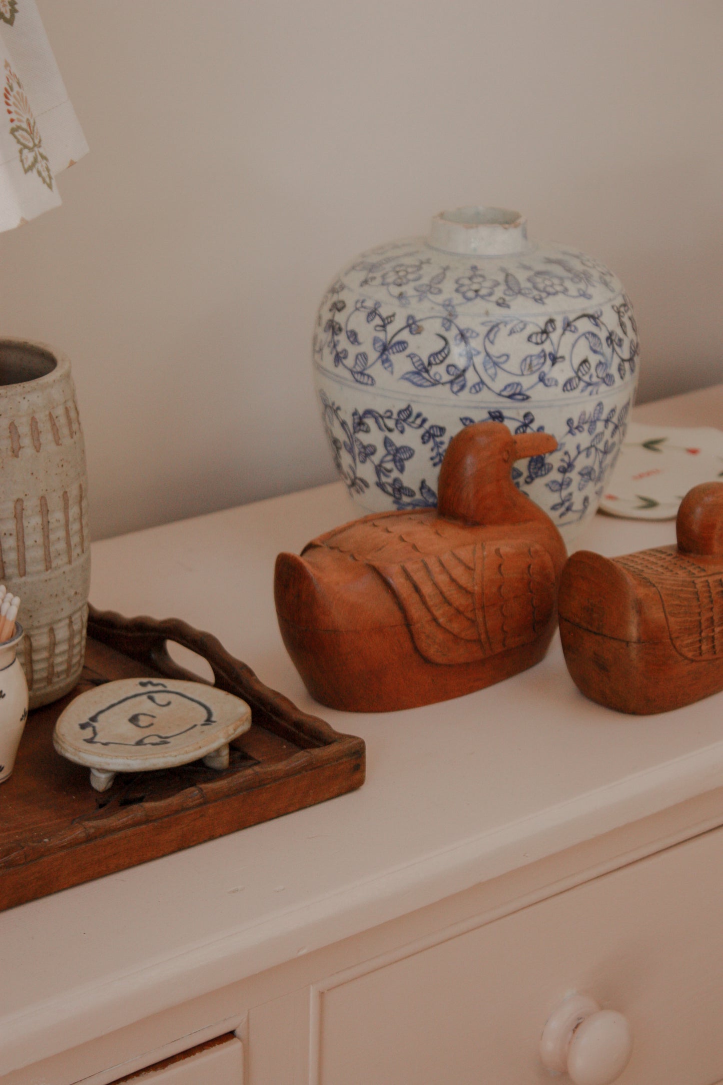 Vintage hand carved wooden duck box (large)