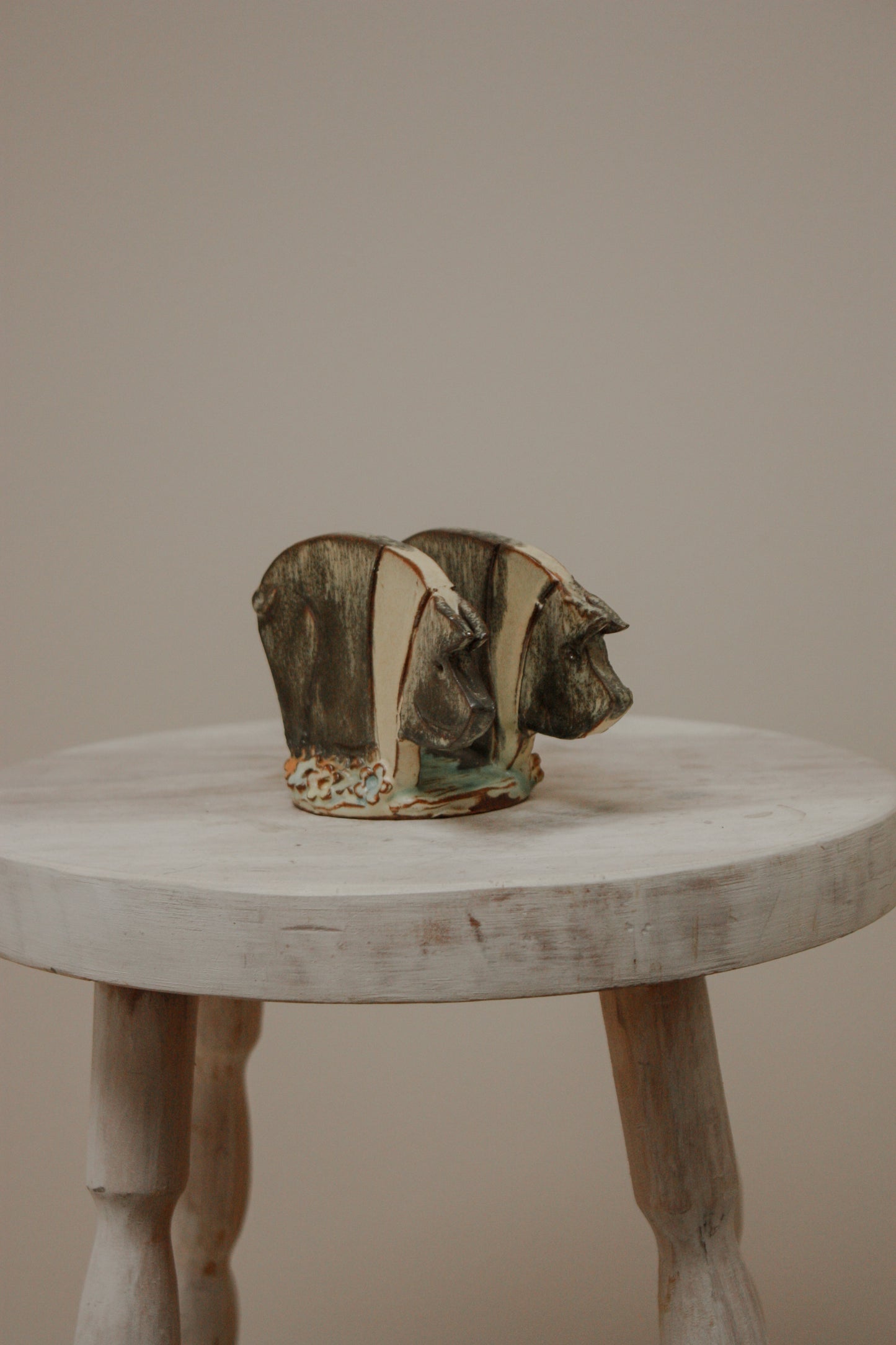 Vintage hand built saddleback pig letter rack