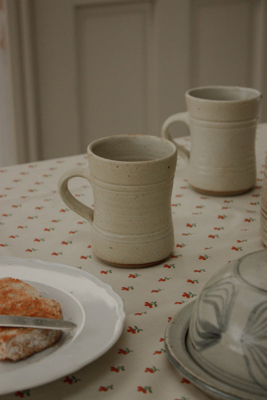 Vintage studio pottery mug (style 2)