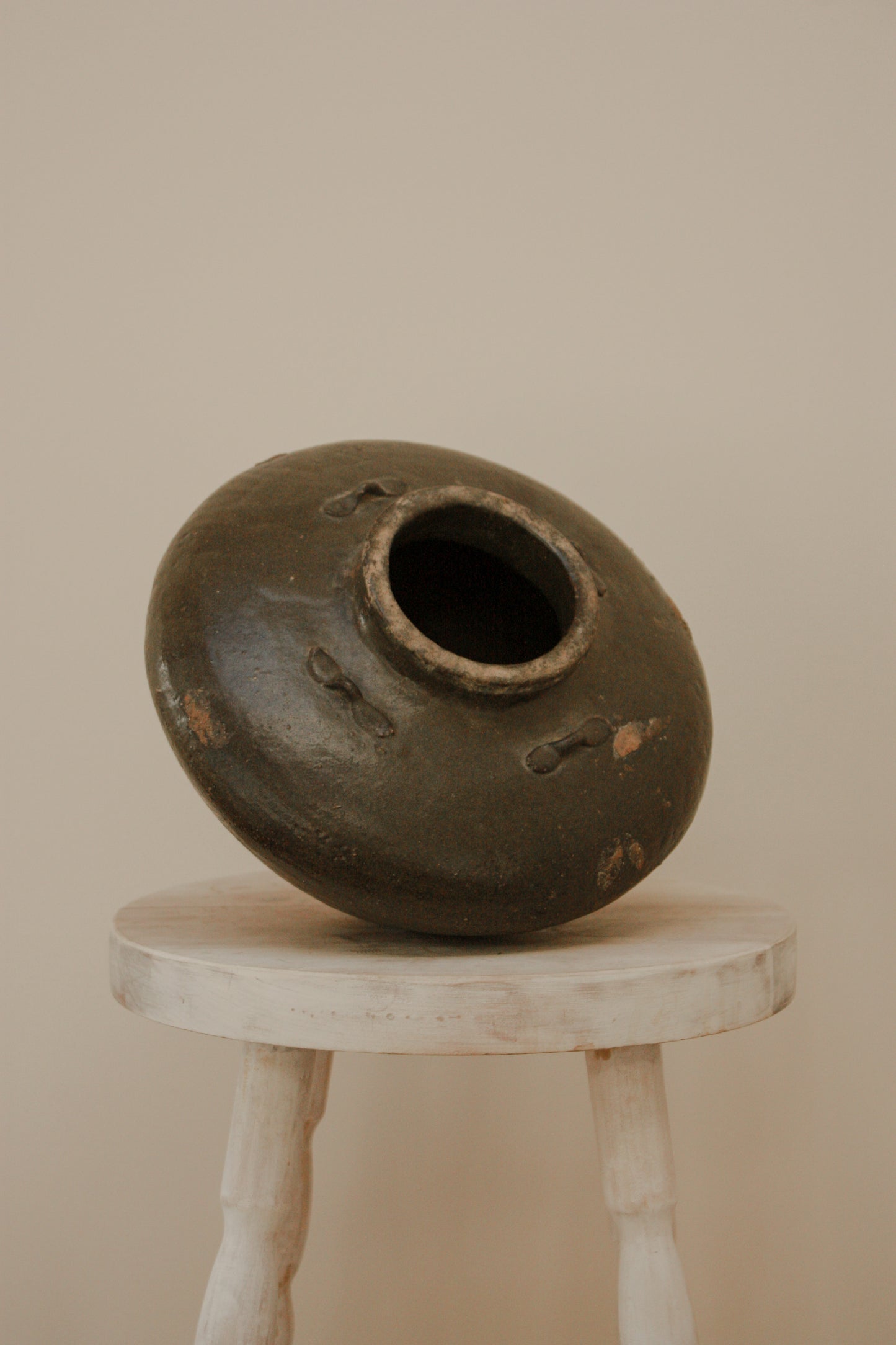 Antique Chinese incense pot