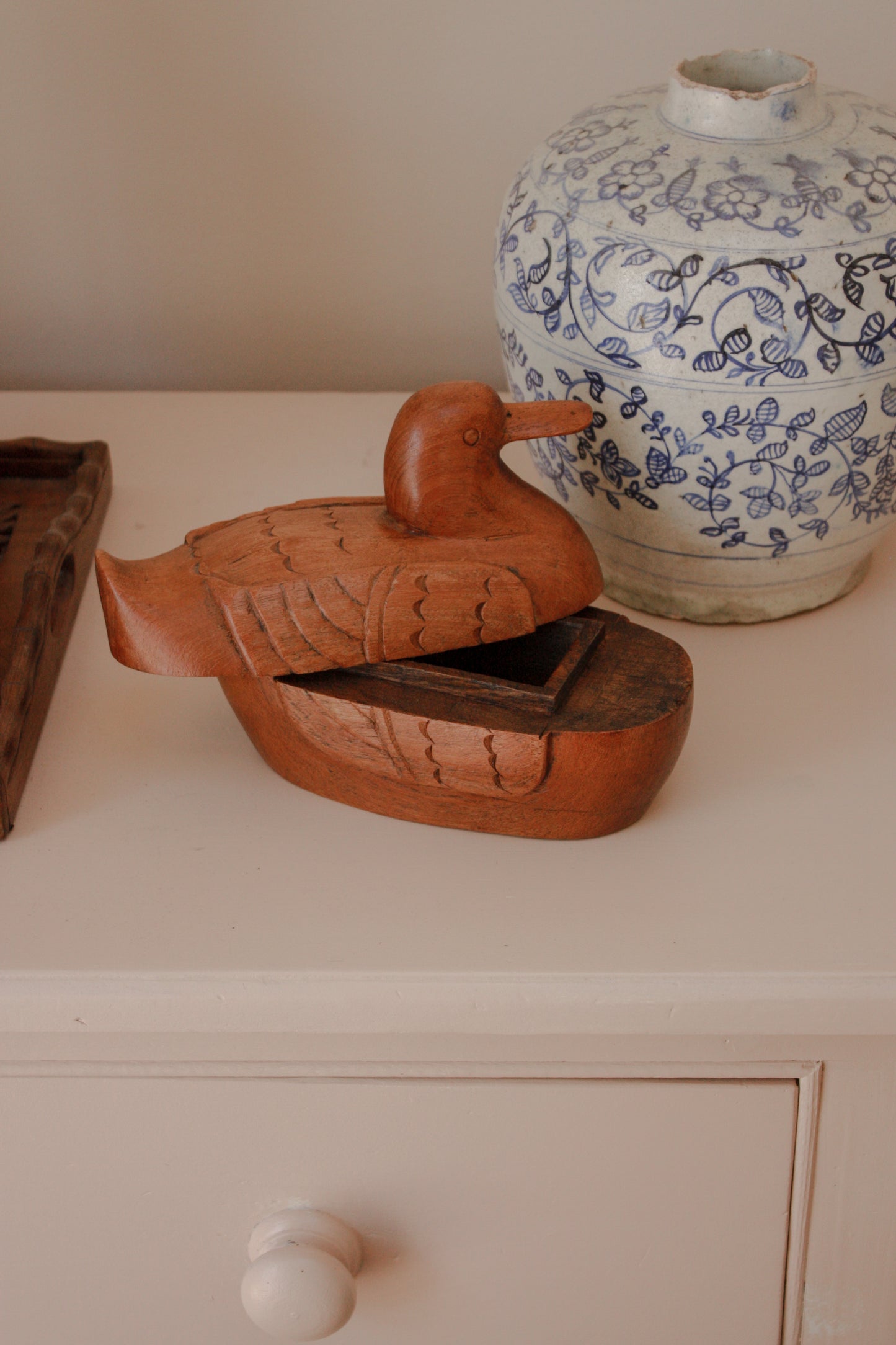 Vintage hand carved wooden duck box (large)