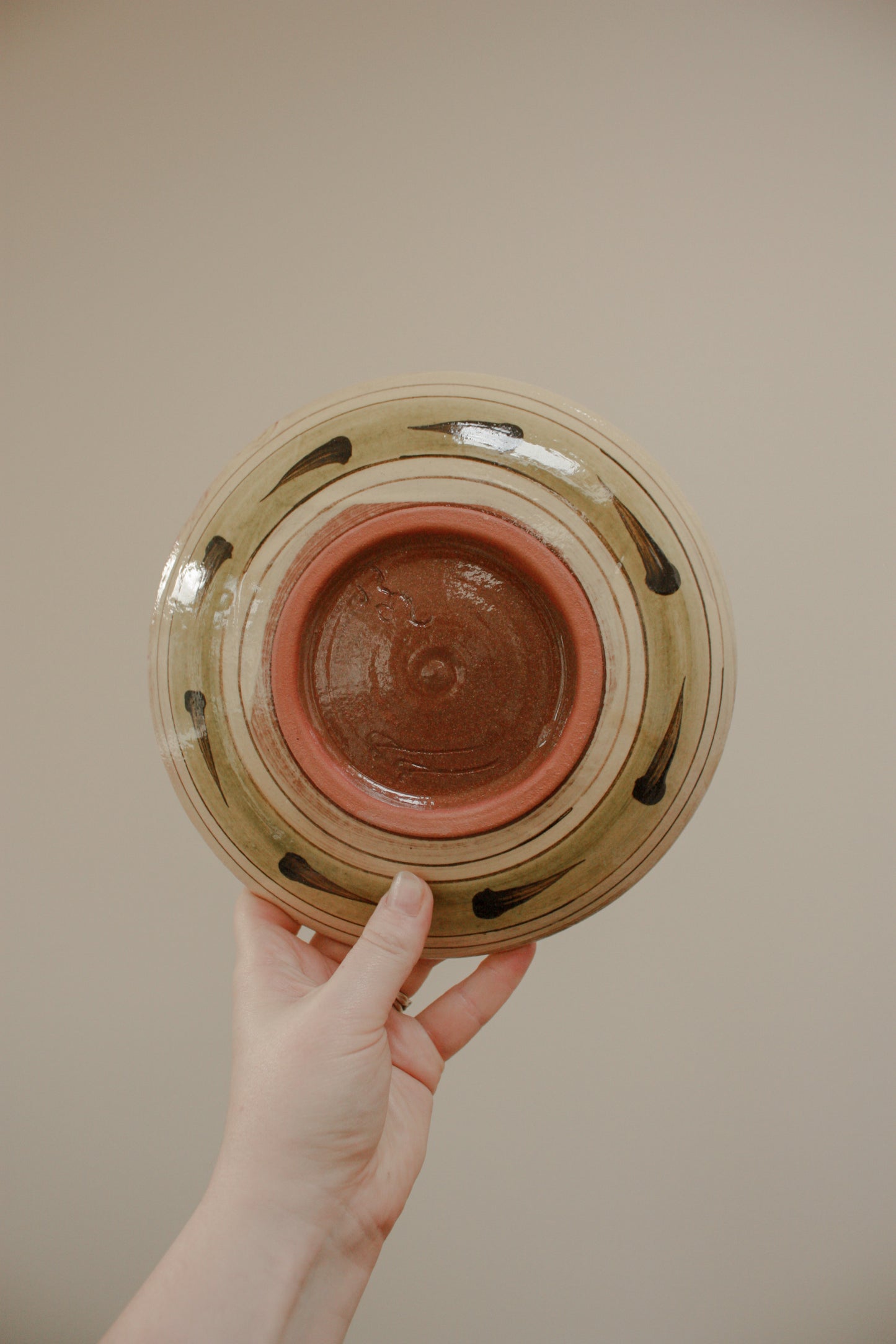 Vintage hand painted plate - boxing hares