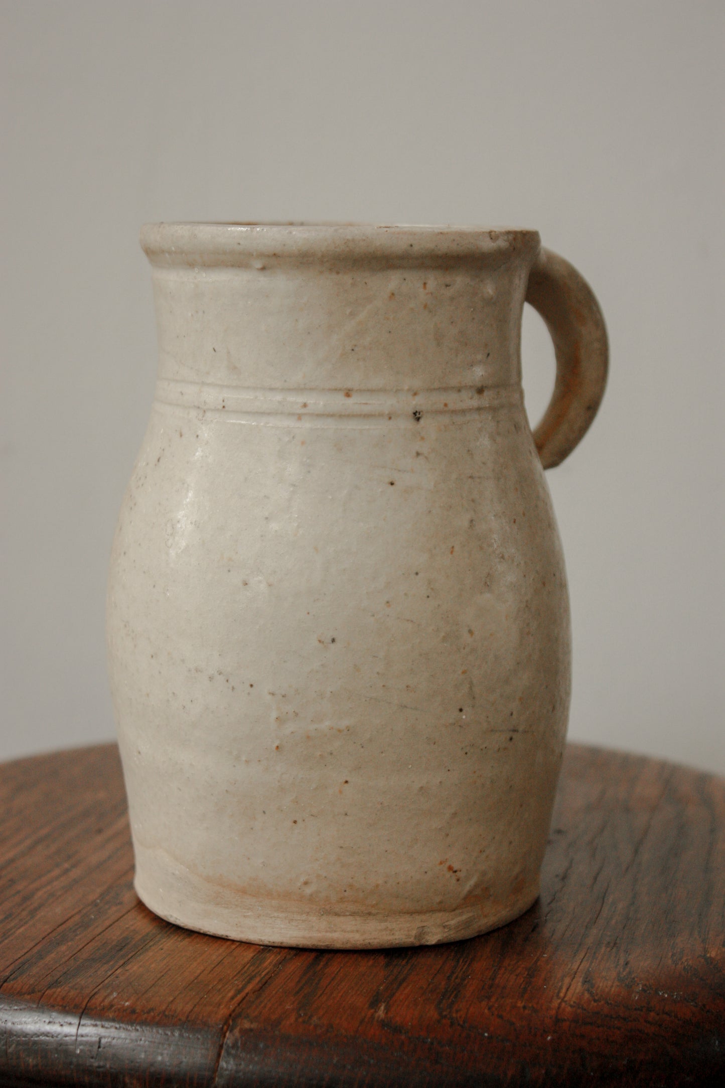 Vintage French pale stoneware pot