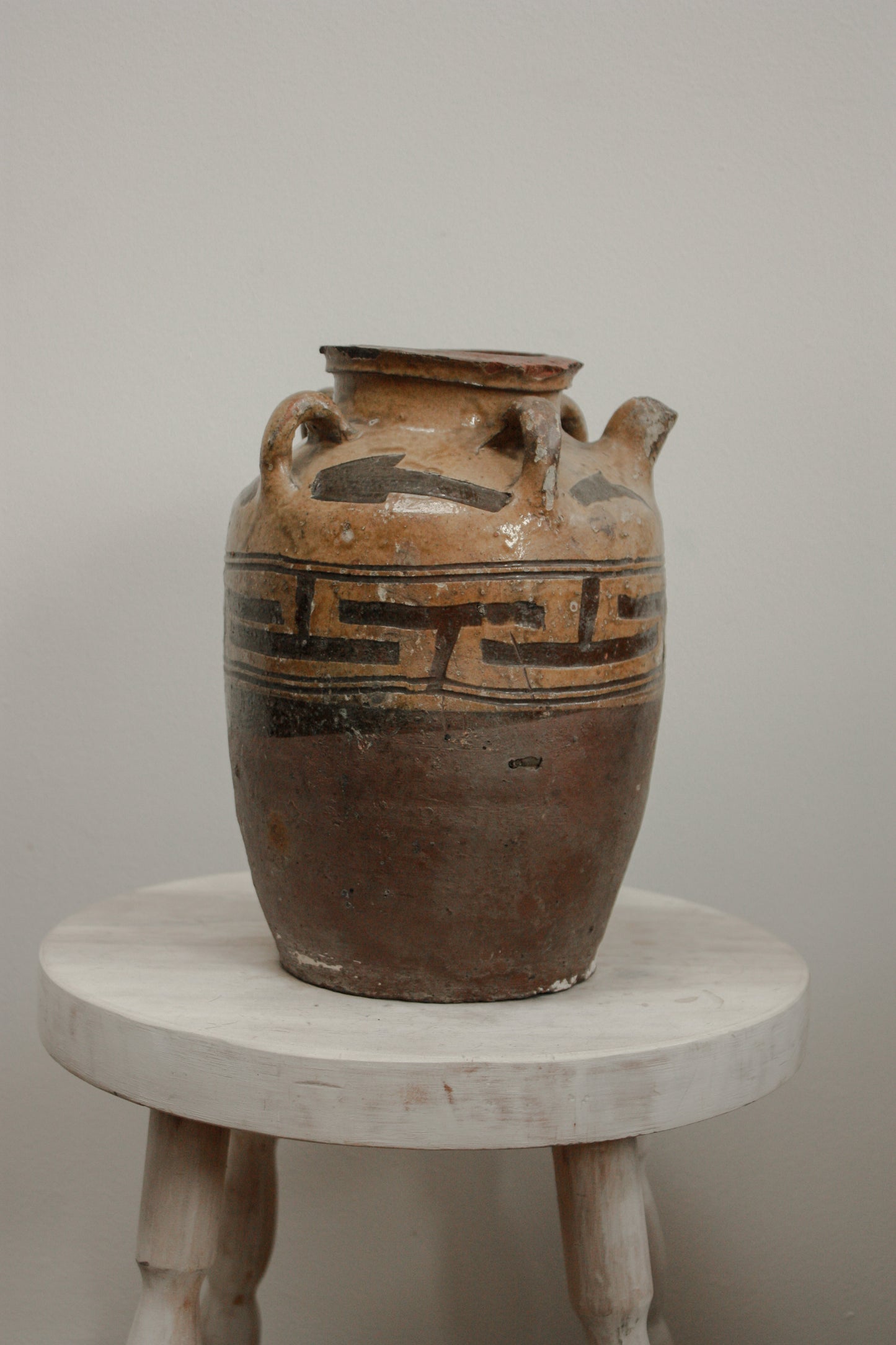 Antique 19th Century Chinese Oil Pot