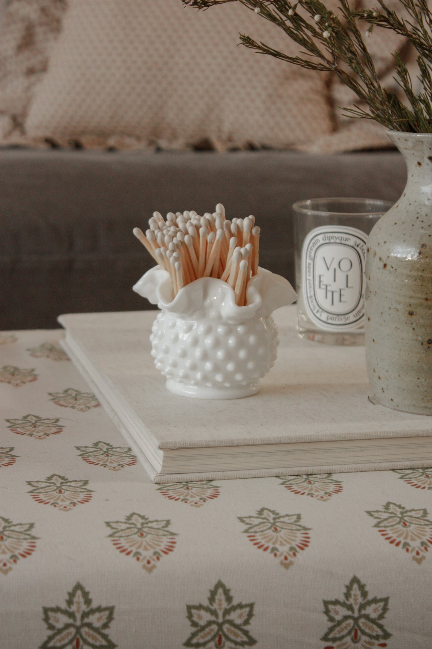 Vintage ruffled glass pot