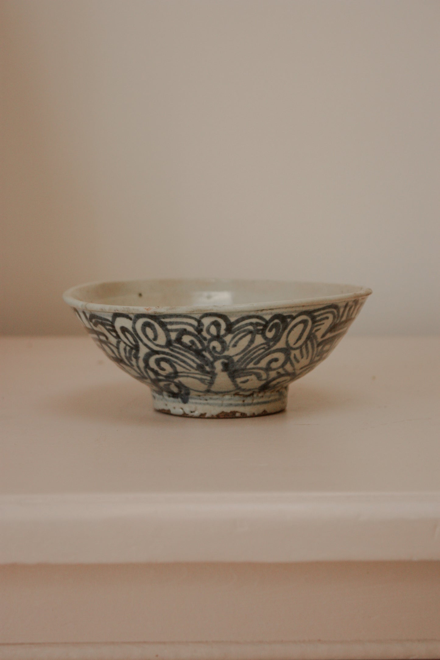 Antique late Qing dynasty folk hand painted bowl