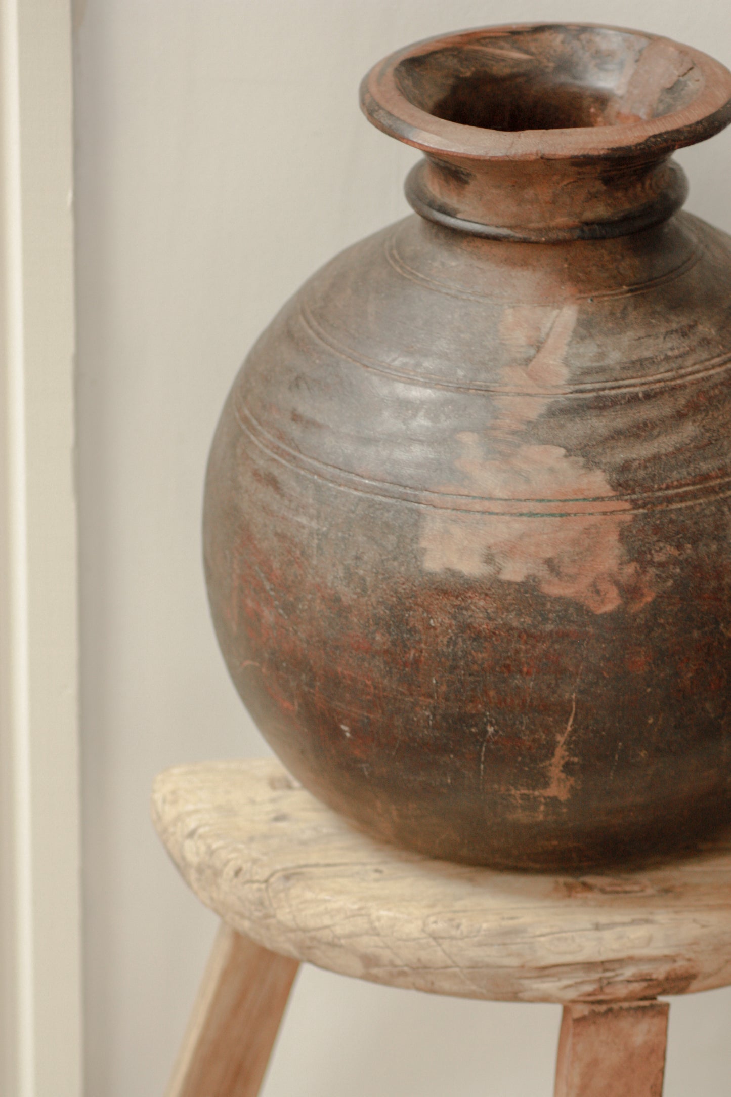 Large vintage wooden honey pot