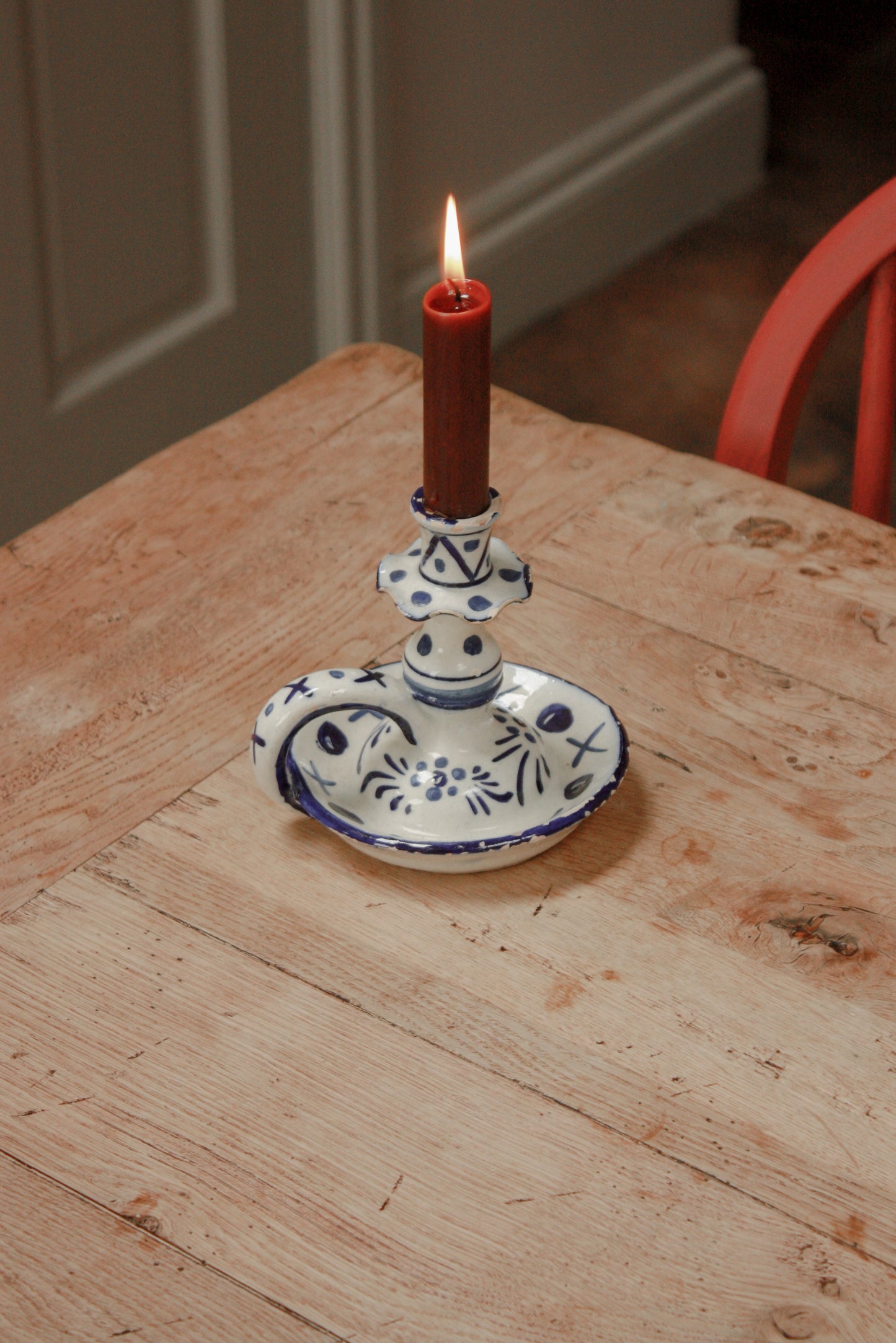 Vintage blue and white candleholder with ruffle