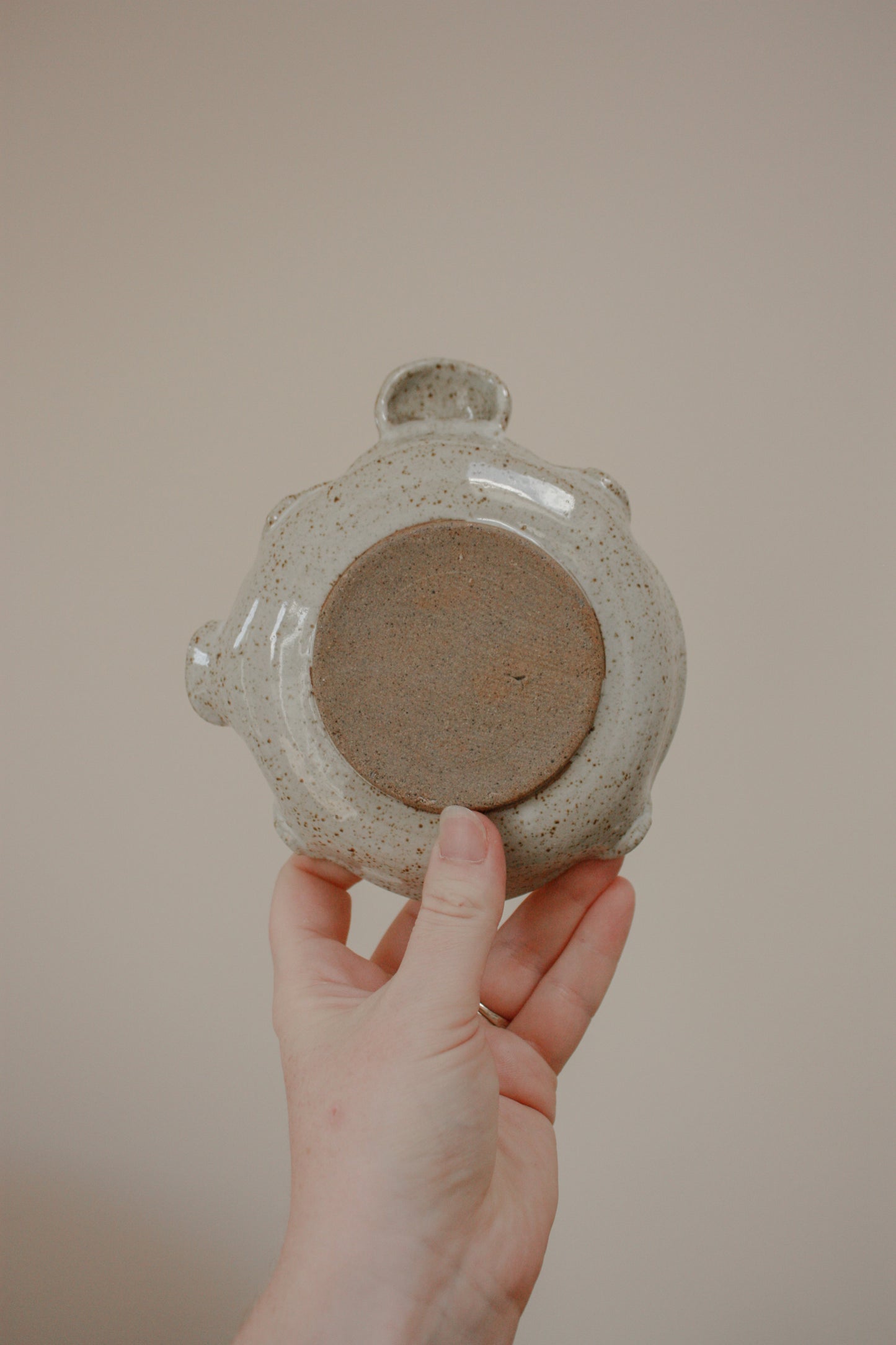 Rare studio pottery shell garlic grater / trinket dish - Mike Goddard
