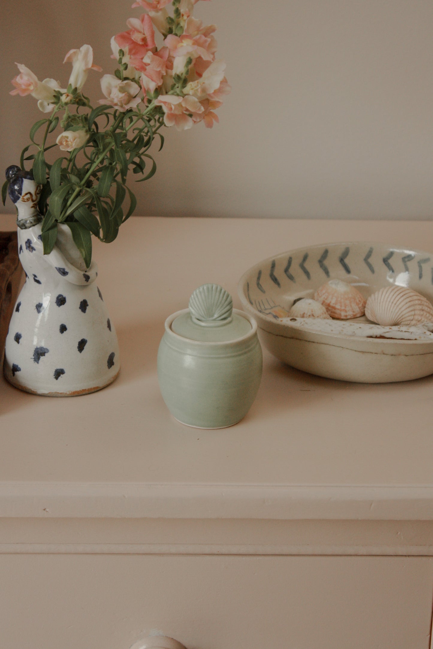 Vintage studio pottery shell pot