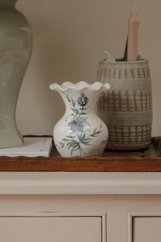 Vintage hand painted French ruffle rim pot