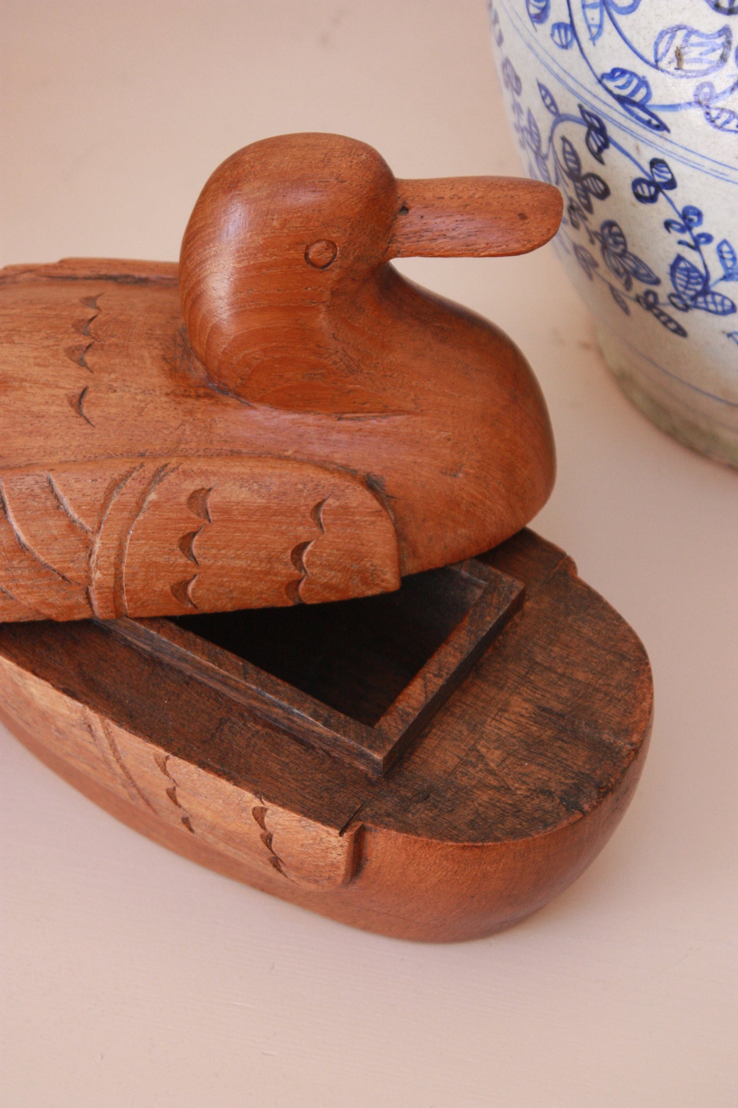 Vintage hand carved wooden duck box (large)