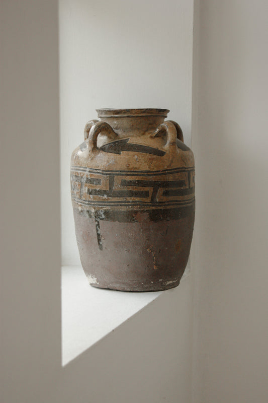 Antique 19th Century Chinese Oil Pot