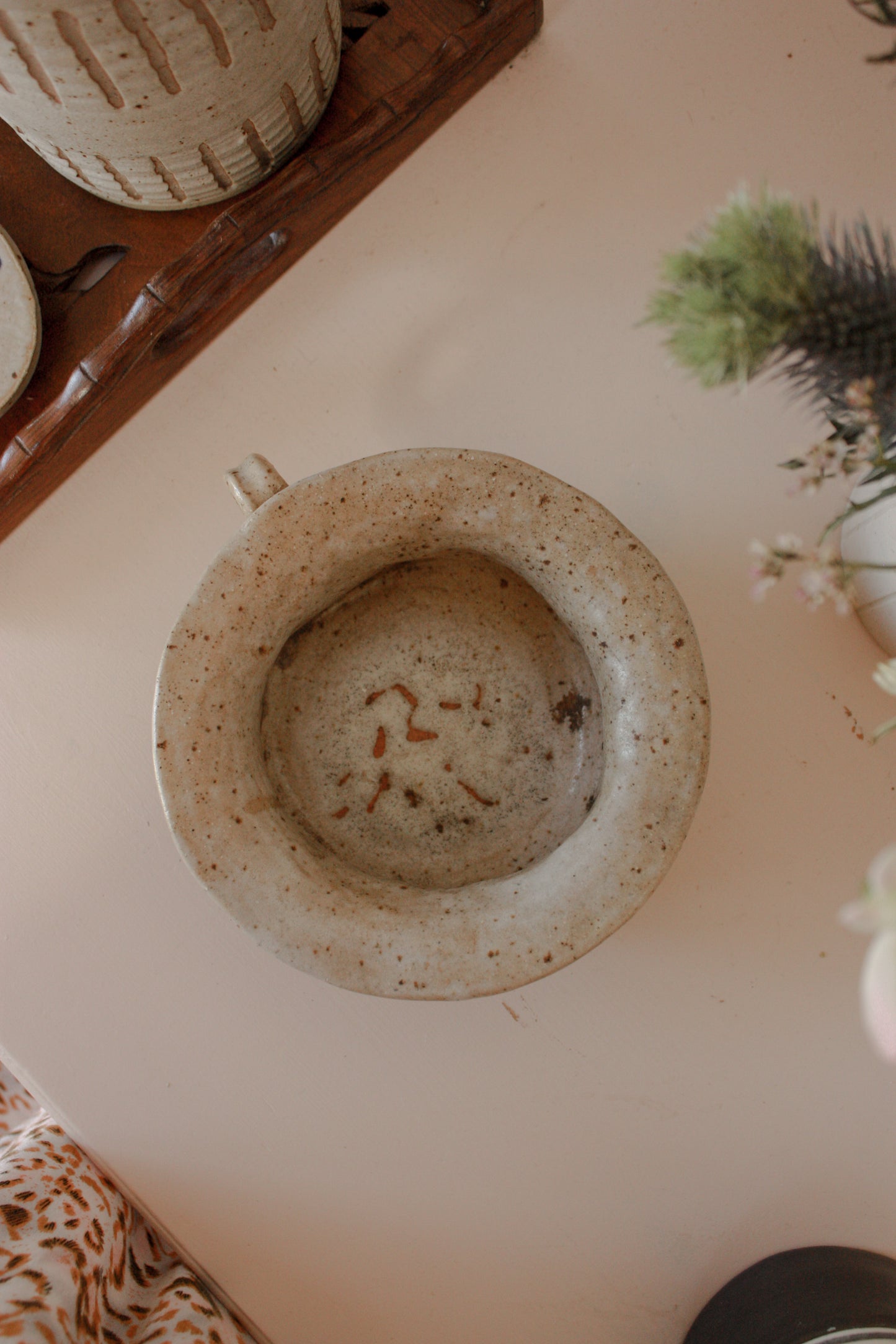 Vintage naive art pottery pot / candle holder