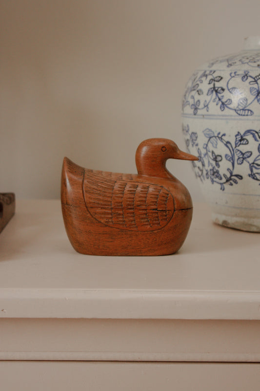 Vintage hand carved wooden duck box (medium)