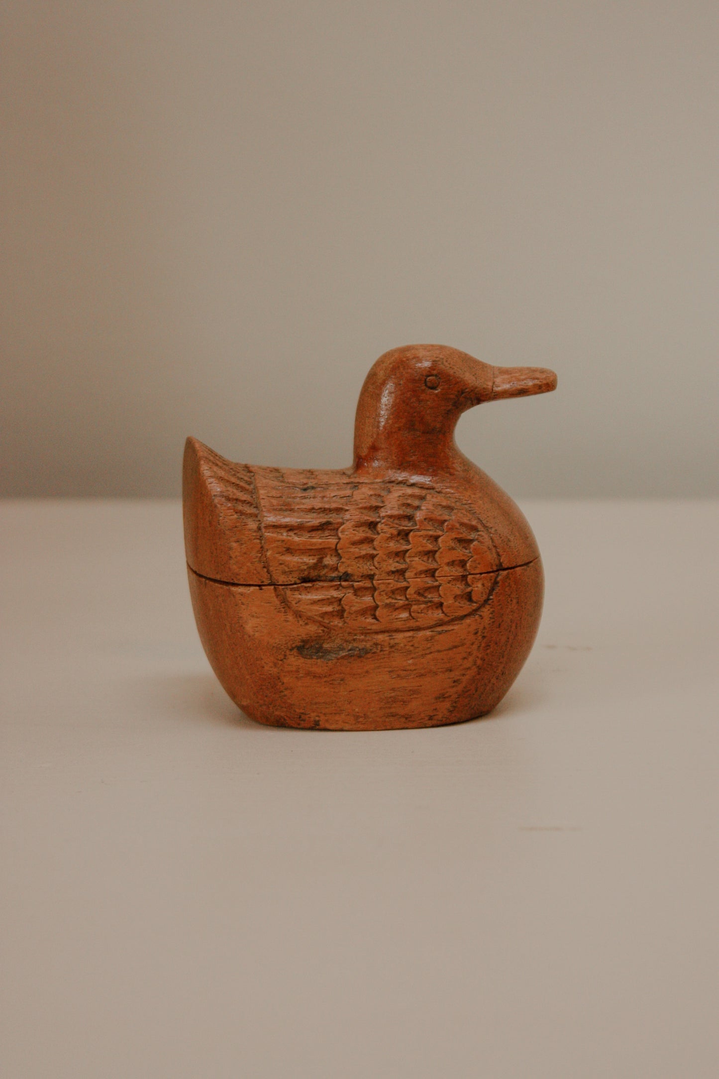 Vintage carved wooden duck box (small)