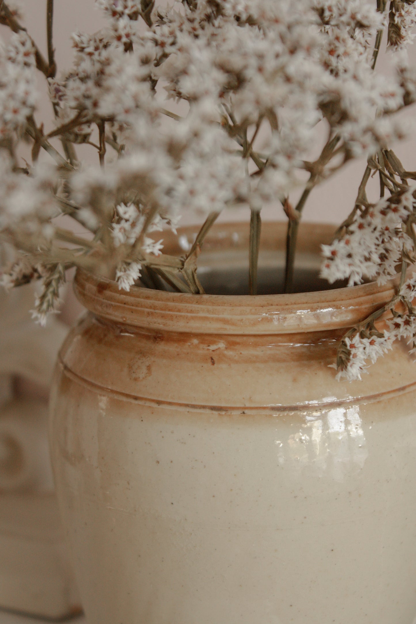 Vintage stoneware two tone pot