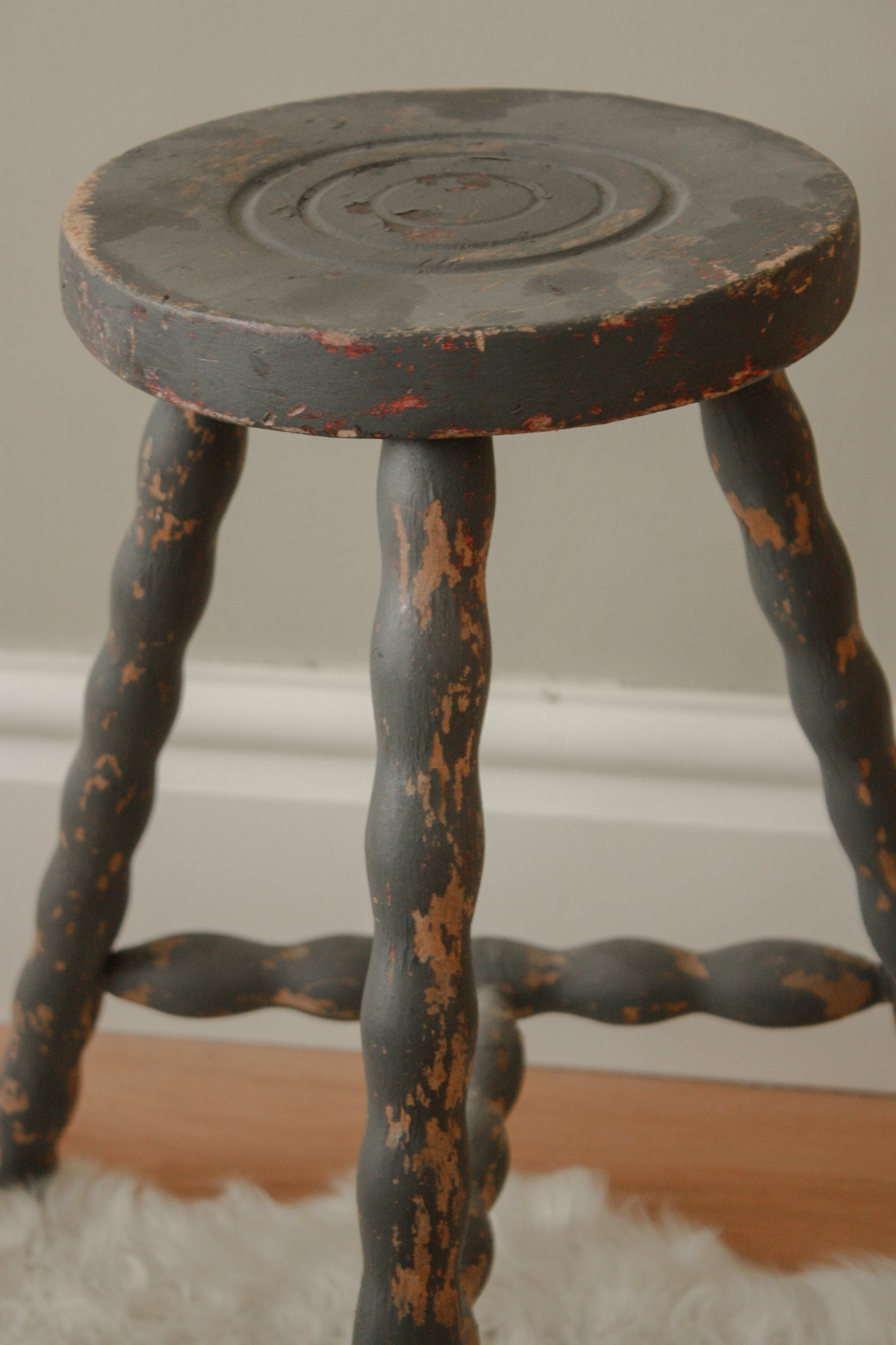 Vintage French bobbin leg stool
