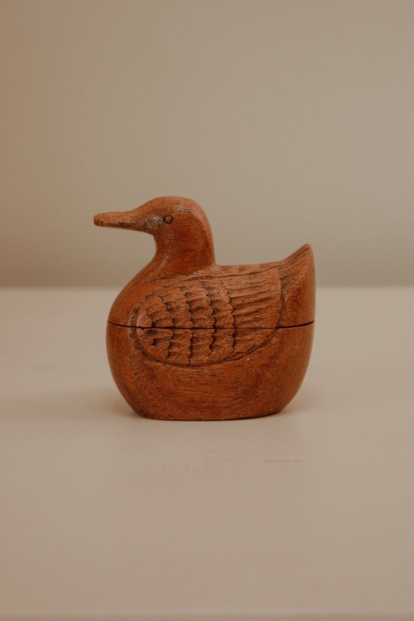 Vintage carved wooden duck box (small)