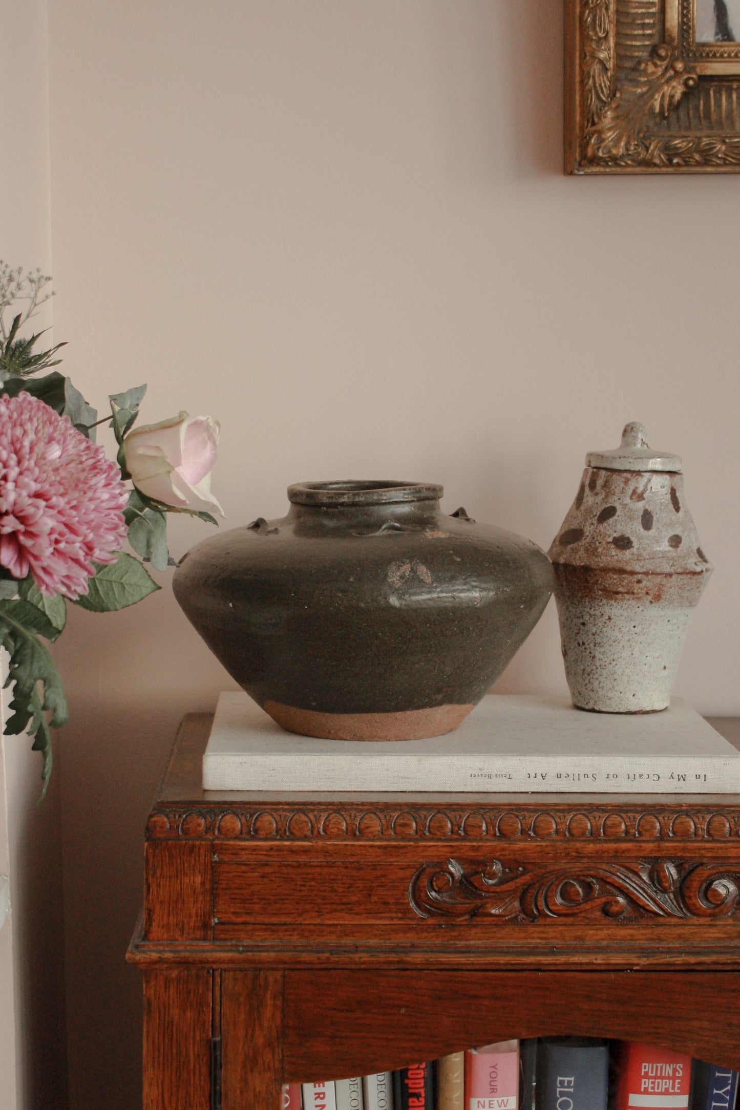 Antique Chinese incense pot